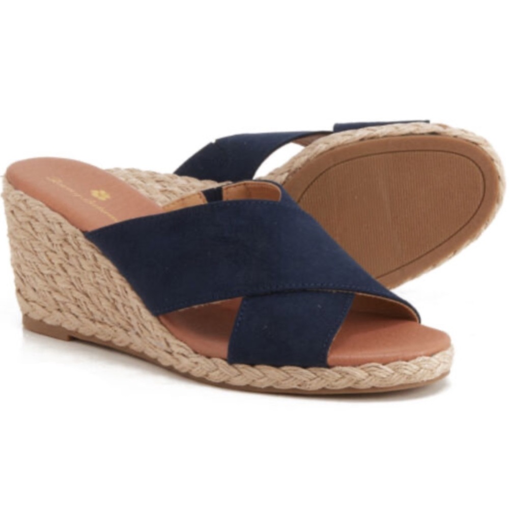 NWOT Tommy Bahama Stacey Espadrille Wedge
